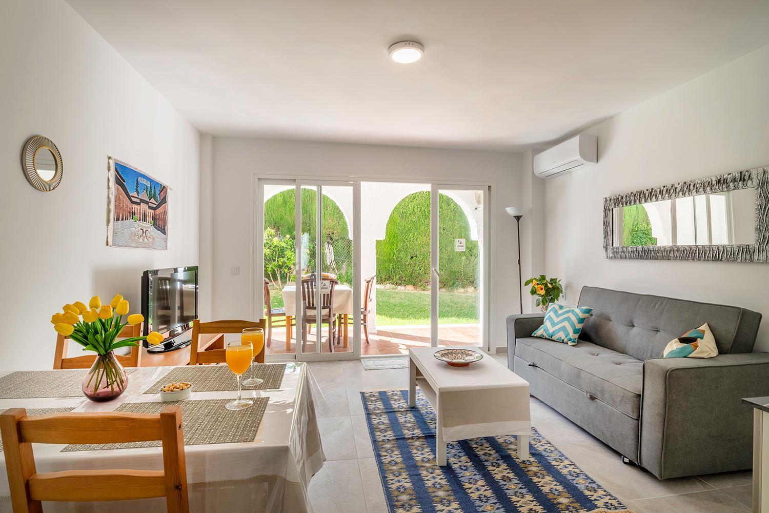 Apartment Paradise *